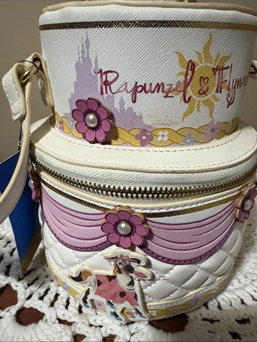 Danielle Nicole NWT Wedding Cake in Tangled theme - Picture 2 of 4